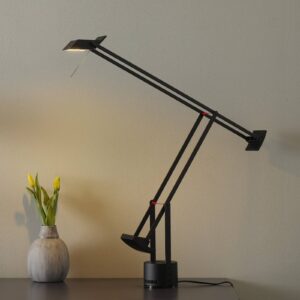 Artemide A009210 Stolní lampy kancelářské