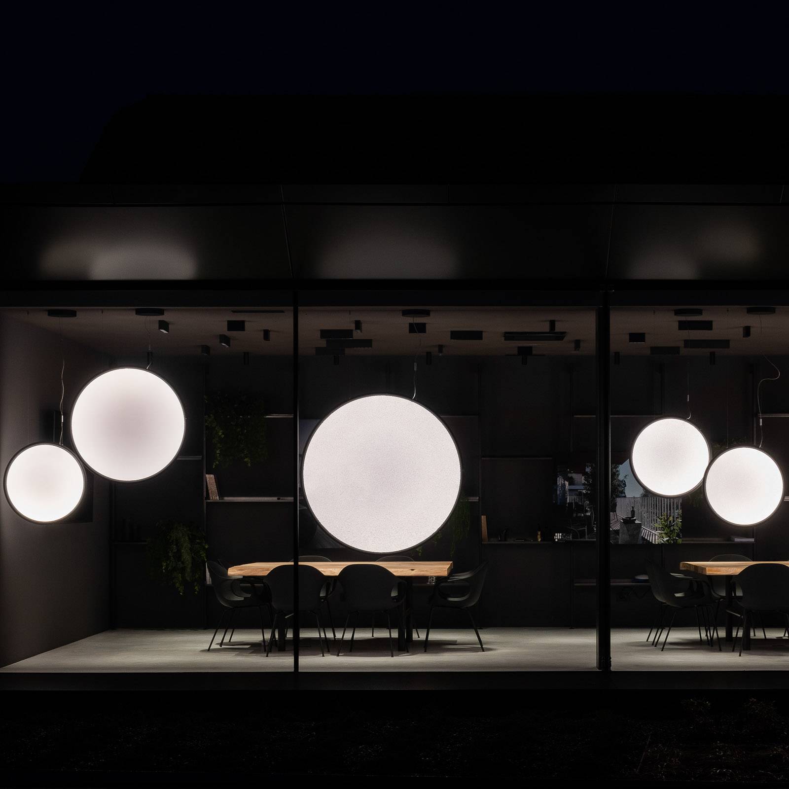 Artemide Inteligentní lustry