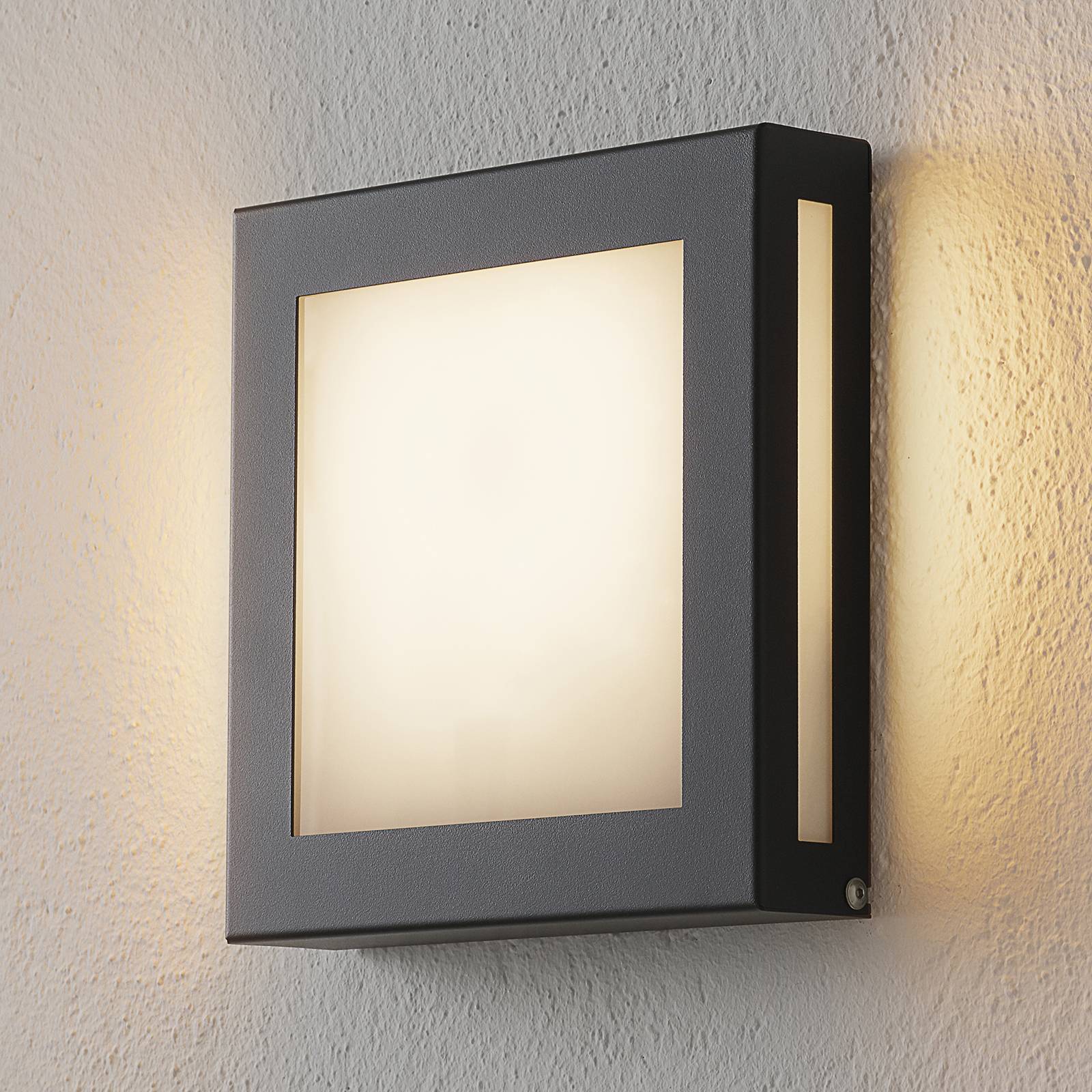 CMD 117/LED/BM Venkovní nástěnná svítidla s čidlem pohybu