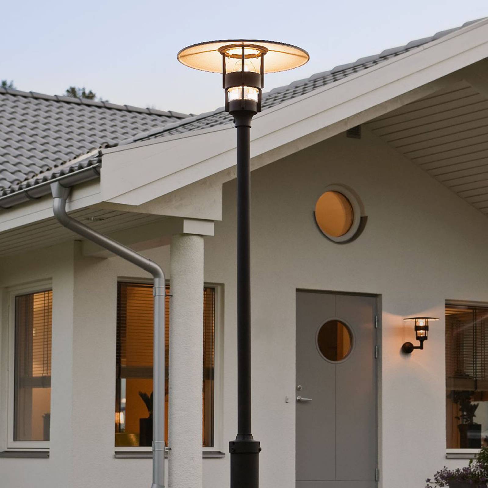 Konstmide Pouliční osvětlení