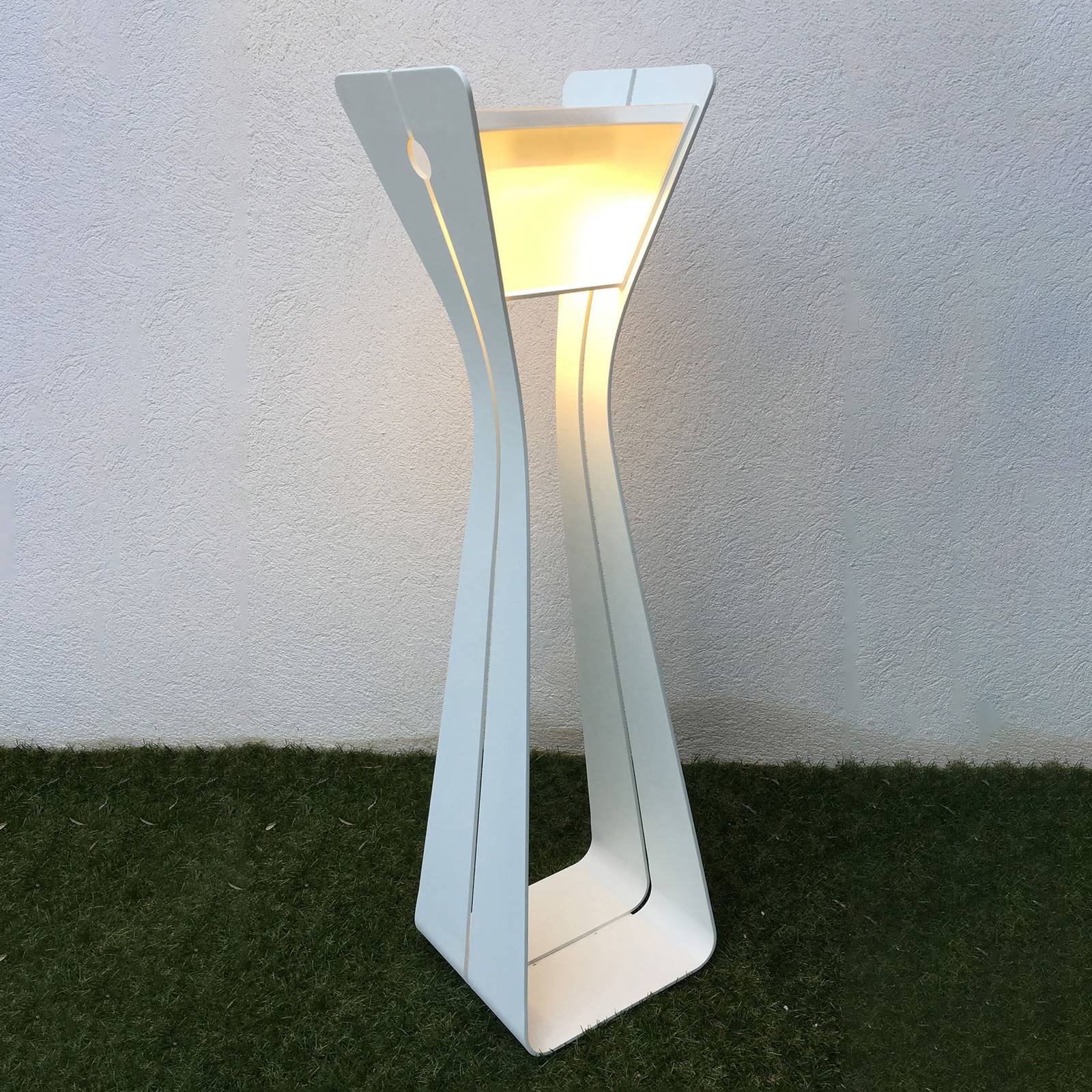 LES JARDINS Solární lampy s pohybovým čidlem