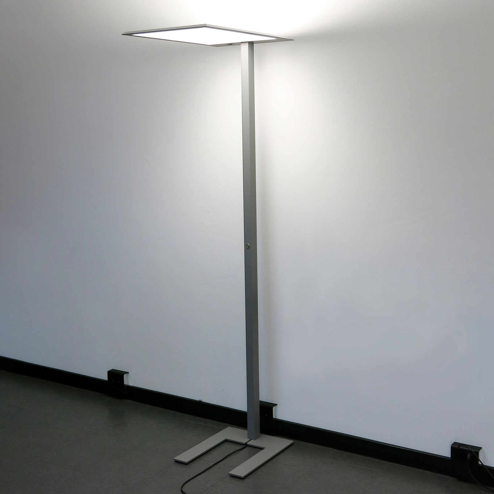 Lenneper LEAS-DK-840-DA-T Stojací lampa
