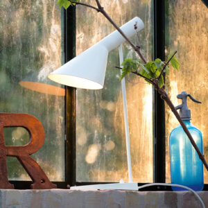 Louis Poulsen 5744166056 Stolní lampy