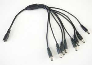 T-LED DC rozbočovač Vyberte počet výstupů: 4 výstupy